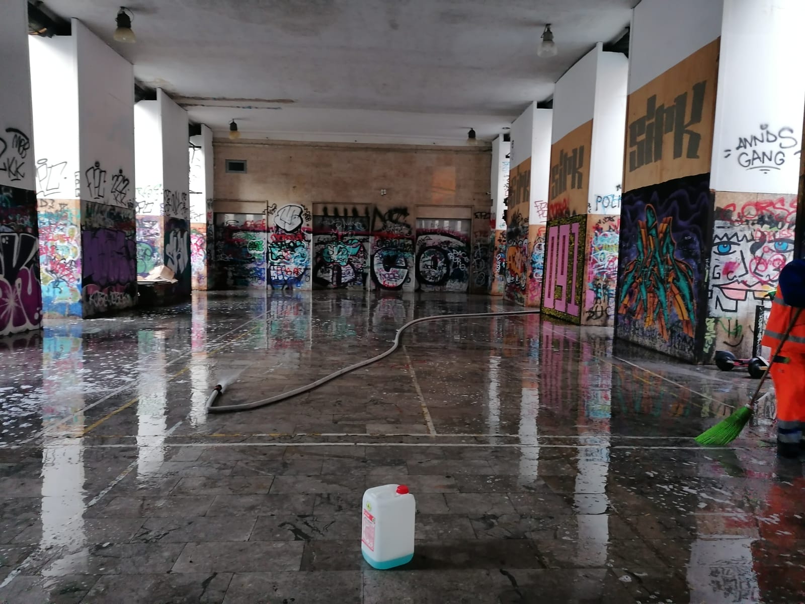 Rap, pulizia straordinaria e di decoro a piazzale Ungheria