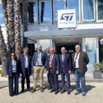 - visita allo stabilimento STMicroelectronics di Catania, da sx: staff STMicroelectronics; Luca Mattiotti e Andrea Floria (Dg Regio - Commissione Ue); Calogero Giuseppe Burgio, direttore dipartimento regionale Energia; Vincenzo Falgares, direttore dipartimento regionale Programmazione; Carmelo Frittitta, direttore dipartimento regionale Attività produttive; staff STMicroelectronics - la riunione di monitoraggio rafforzato, ieri al Palazzo della Regione di Catania