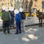 A Palermo si diffonde la pericolosa moda delle carrozze guidate da minorenni, scatenando le proteste di cittadini e turisti.