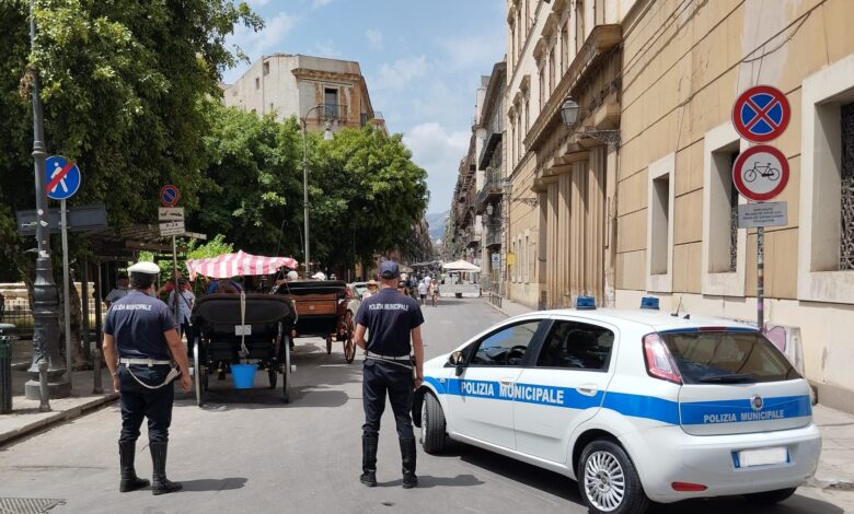 Palermo: Stretta sui Carrozzieri Abusivi, Polizia Municipale Sequestra Carrozze nel Centro Storico