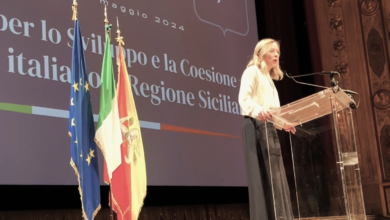 Il presidente del Consiglio dei ministri Giorgia Meloni alla visita inaugurale del "Divinazione -Expo 24"