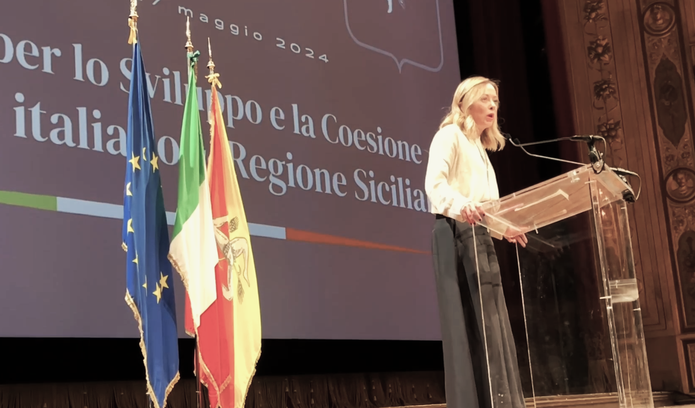 Il presidente del Consiglio dei ministri Giorgia Meloni alla visita inaugurale del "Divinazione -Expo 24"