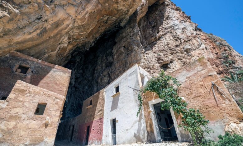 Grotta Mangiapane - Custonaci