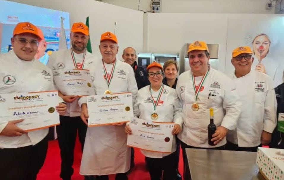 Il DSE FIC Sicilia conquista la Medaglia d'Oro all'Emergency Food Contest 2024 a Napoli, un trionfo che celebra la solidarietà e l'eccellenza culinaria siciliana!