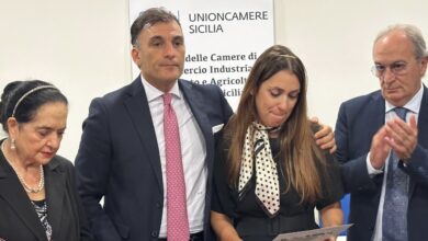 Tamajo onora Nicola Farruggio con il Marchio Ospitalità Italiana a Palermo.