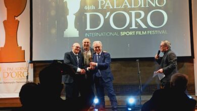 Al Teatro Politeama di Palermo, il Paladino d'Oro premia Salvatore Requirez: una serata memorabile tra cinema, sport e medicina!