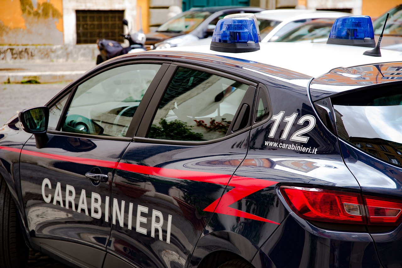 carabinieri panettoni